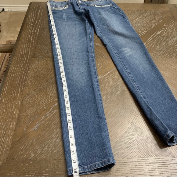 Firm Price- Blue medium jeans with decorative pockets - Picture 12 of 13